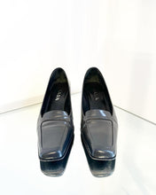 Load image into Gallery viewer, PRADA Leather Pumps
