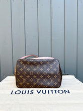 Load image into Gallery viewer, LOUIS VUITTON Monogram Neonnoe MM Bucket Bag
