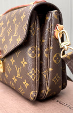 Load image into Gallery viewer, LOUIS VUITTON Monogram Pochette Metis
