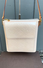 Load image into Gallery viewer, LOUIS VUITTON Vintage Mott Monogram Pink Vernis Shoulder Bag
