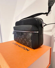 Load image into Gallery viewer, LOUIS VUITTON Outdoor Messenger Bag
