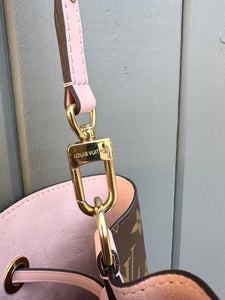 LOUIS VUITTON Monogram Neonnoe MM Bucket Bag