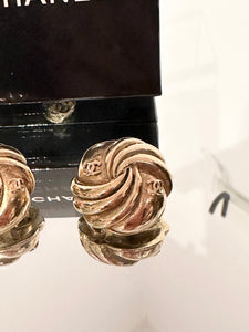 CHANEL Vintage Gold Tone CC Swirled Button Clip-on Earrings