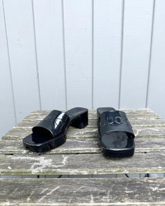 GUCCI Logo Rubber Slide Sandals