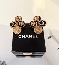 Load image into Gallery viewer, CHANEL Vintage Clip On Earrings
