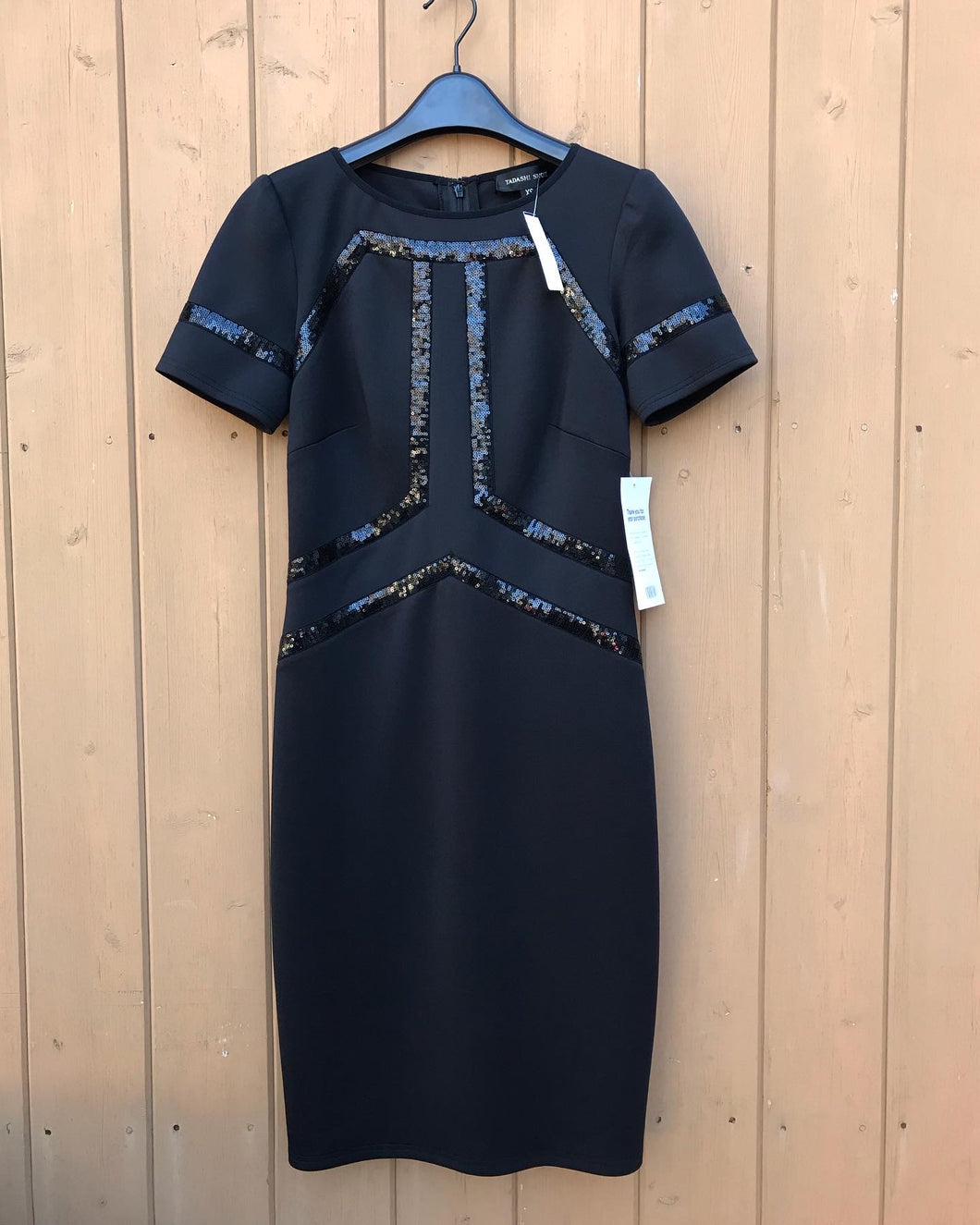 TADASHI SHOJI Sequin Embellished Short Sleeve Midi Dress