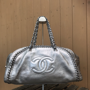 CHANEL Leather Tote