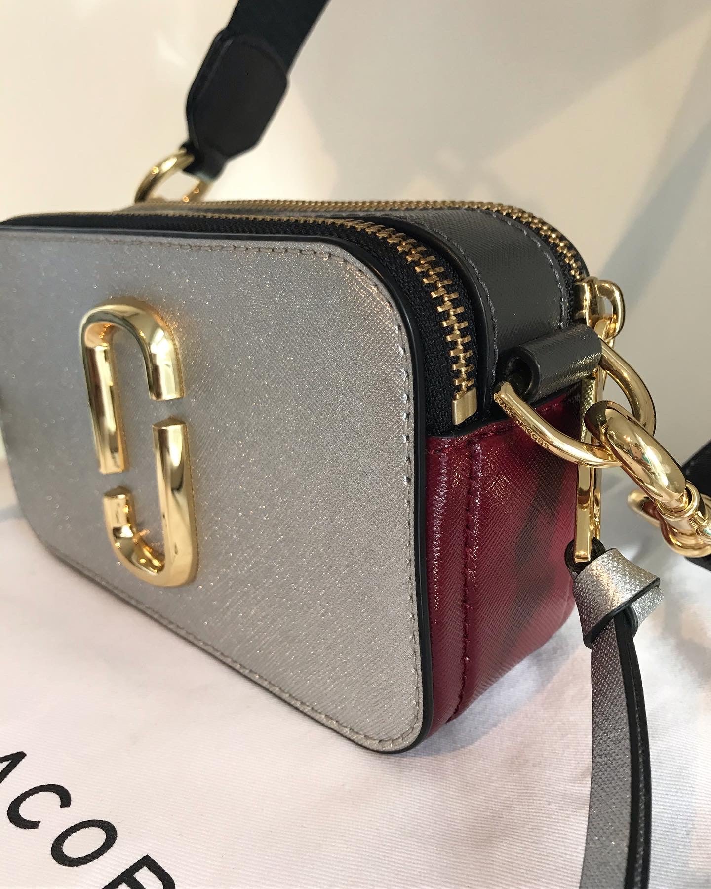 Von Maur on Instagram: Check out the Snapshot by Marc Jacobs! This  must-have crossbody features a modern color block style and adds serious  luxury to any outfit. If you love @marcjacobs, as