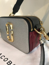 Load image into Gallery viewer, MARC JACOBS Snapshot Camera Crossbody Bag
