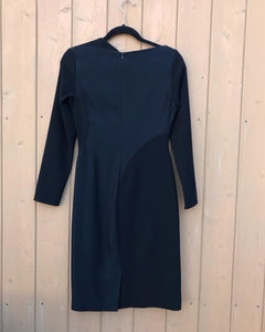 BURBERRY London Crepe 3/4 Sleeve Asymmetrical Neckline Fitted Midi Dress