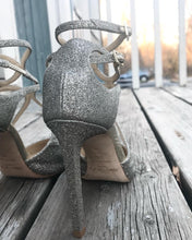 Load image into Gallery viewer, JIMMY CHOO Lancer High-Heel Pumps
