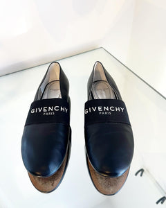 GIVENCHY Bedford Logo Leather Ballet Flats
