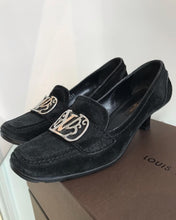 Load image into Gallery viewer, LOUIS VUITTON Suede Kitten Heel Loafers
