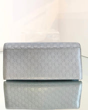 Load image into Gallery viewer, GUCCI Microguccissima GG Bifold Wallet
