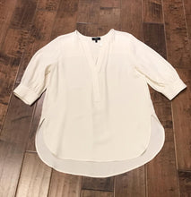 Load image into Gallery viewer, THEORY Cream Silk Top
