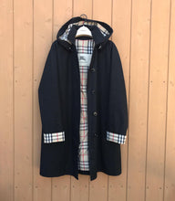Load image into Gallery viewer, BURBERRY London Black Cotton Detachable Hood Trench Coat
