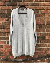 Load image into Gallery viewer, THE ROW V-Neck Oversized Merino Wool Cashmere Blend Sweater/Tunic
