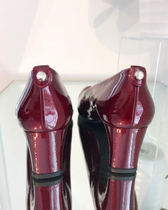STUART WEITZMAN Patent Leather Mid Heel Pumps