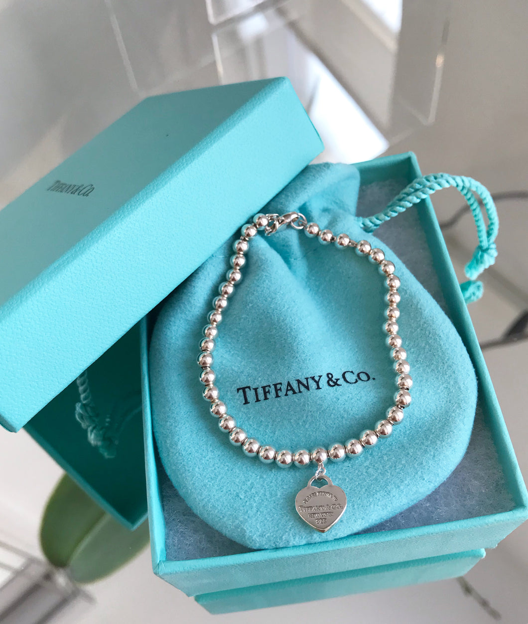 TIFFANY & CO. Return to Tiffany Mini Heart Tag Bead Bracelet