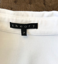 Load image into Gallery viewer, THEORY V-Neck Fitted Top

