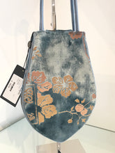 Load image into Gallery viewer, SHENTANG PEONY Silk Velvet Print Small Bag
