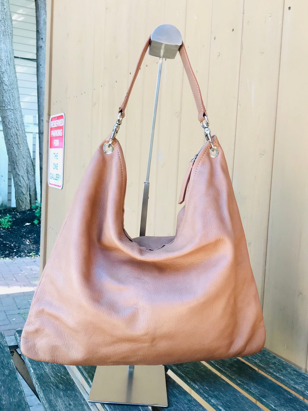 MAXIMA Milano Leather Slouch Shoulder Bag