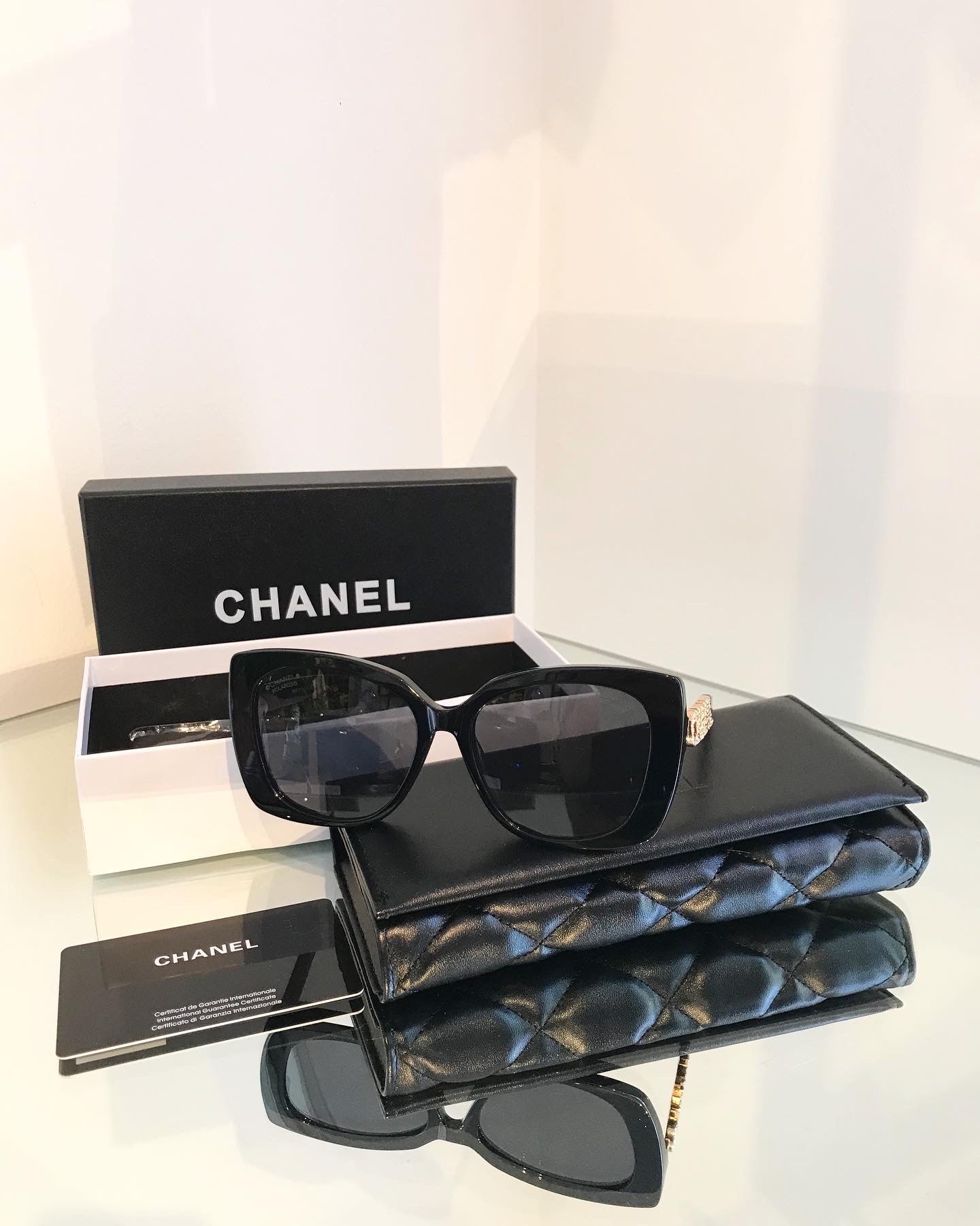 Sunglasses Chanel Tweed Black CH5435 C622/S6 53-22 Gradient in stock |  Price CHF 322.00 | Visiofactory