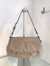 Load image into Gallery viewer, COACH Leather Shoulder Bag
