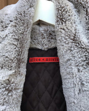 Load image into Gallery viewer, ALICE + OLIVIA Faux Fur Vest
