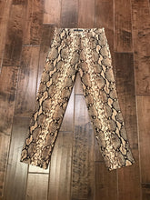 Load image into Gallery viewer, LUISA CERANO Python Print Cropped Jeans
