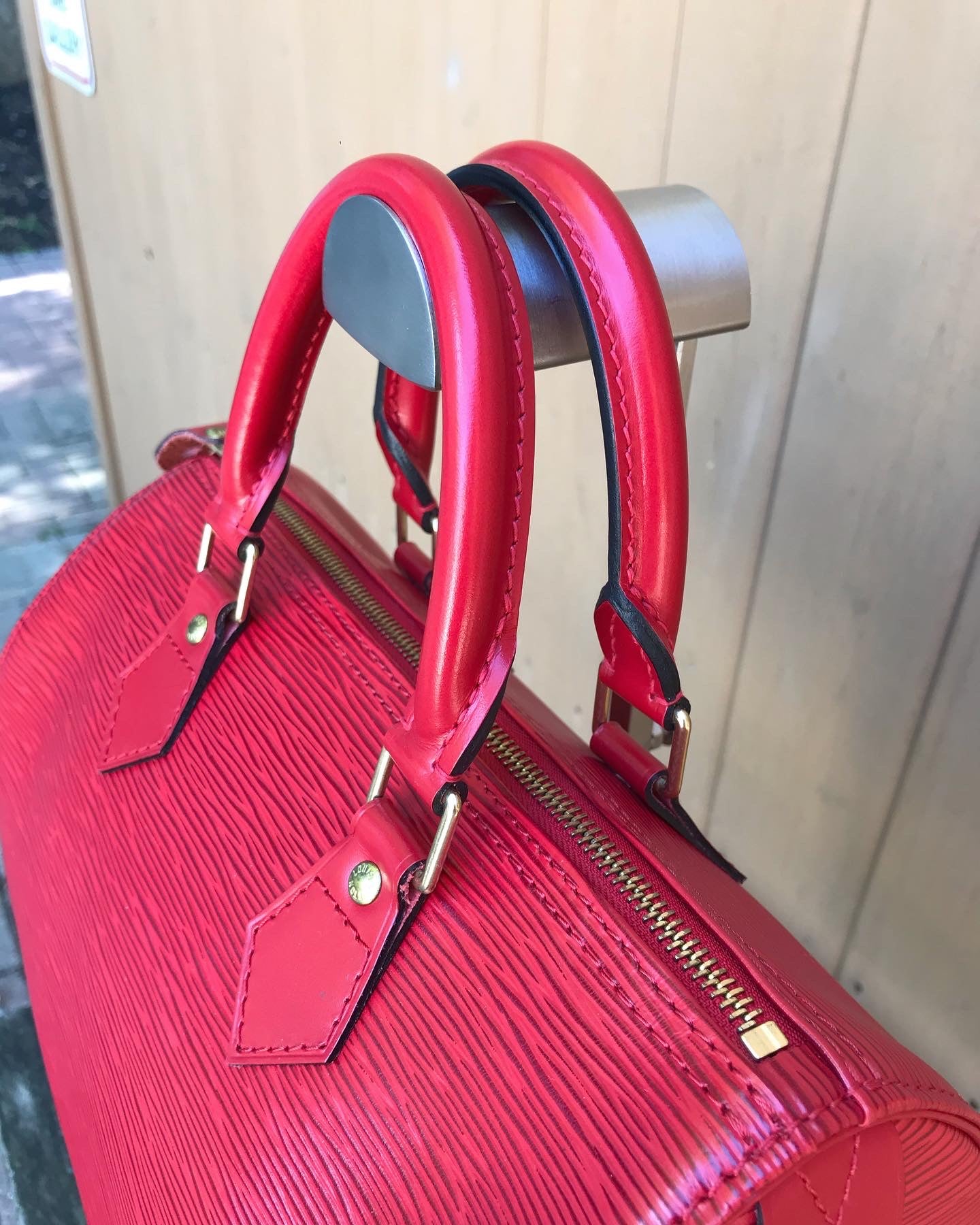 Louis Vuitton Speedy 25 Epi Red Handbag Used (6729)