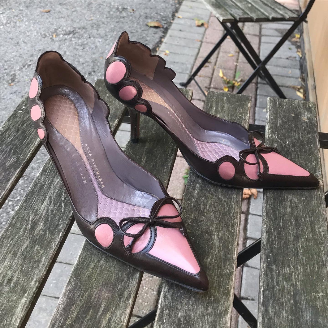 ANYA HINDMARCH London Leather Pointy Pumps