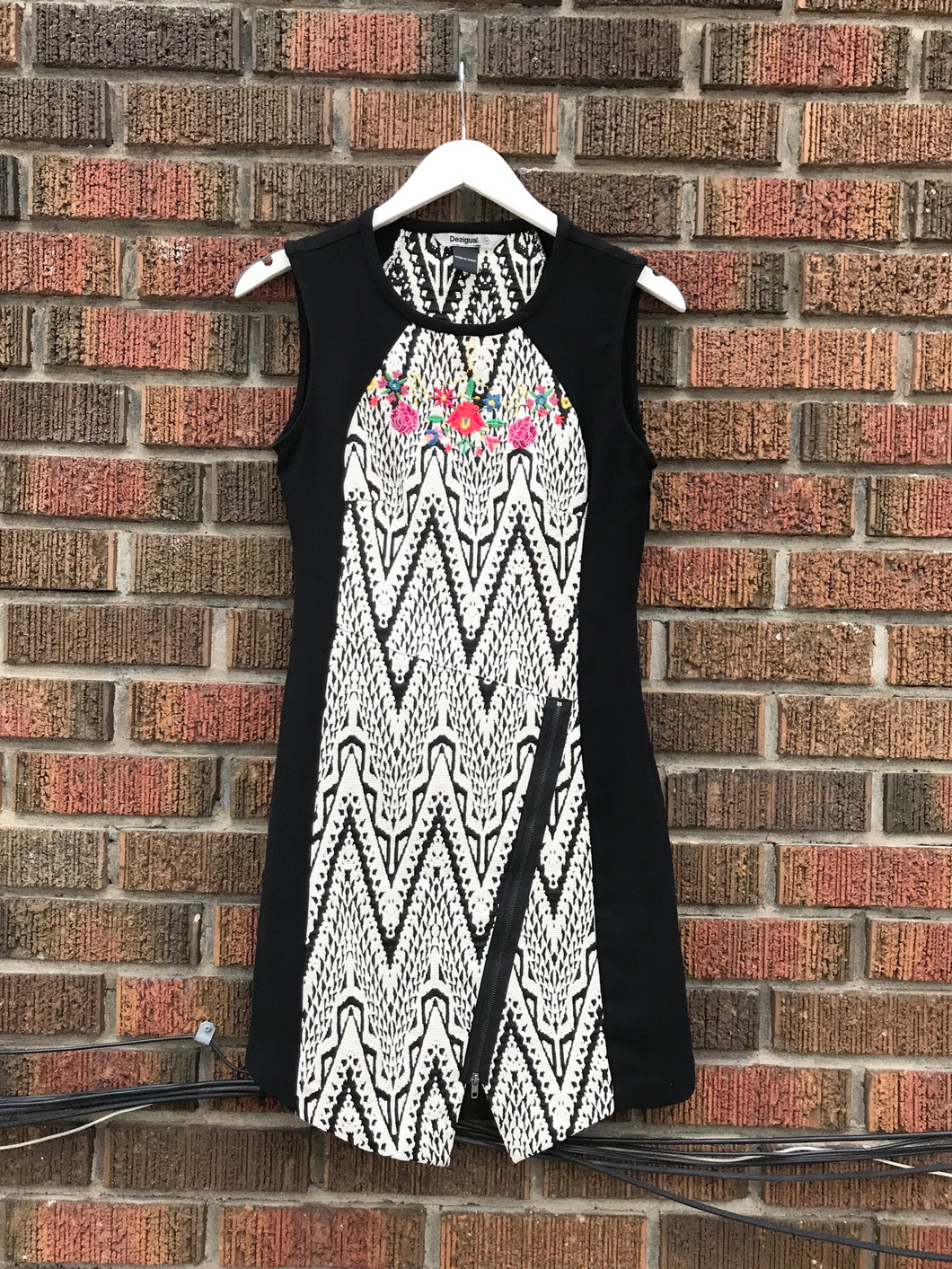 DESIGUAL Black White Pattern Floral Embroidered Midi Dress