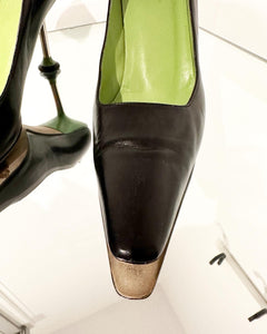 FENDI Leather Pointed Toe High Heel Pumps