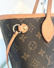 Load image into Gallery viewer, LOUIS VUITTON Monogram Canvas Neverfull PM Tote
