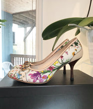 Load image into Gallery viewer, GUCCI Floral Canvas Leather Multicolour Bamboo Horsebit Mid Heel Pumps
