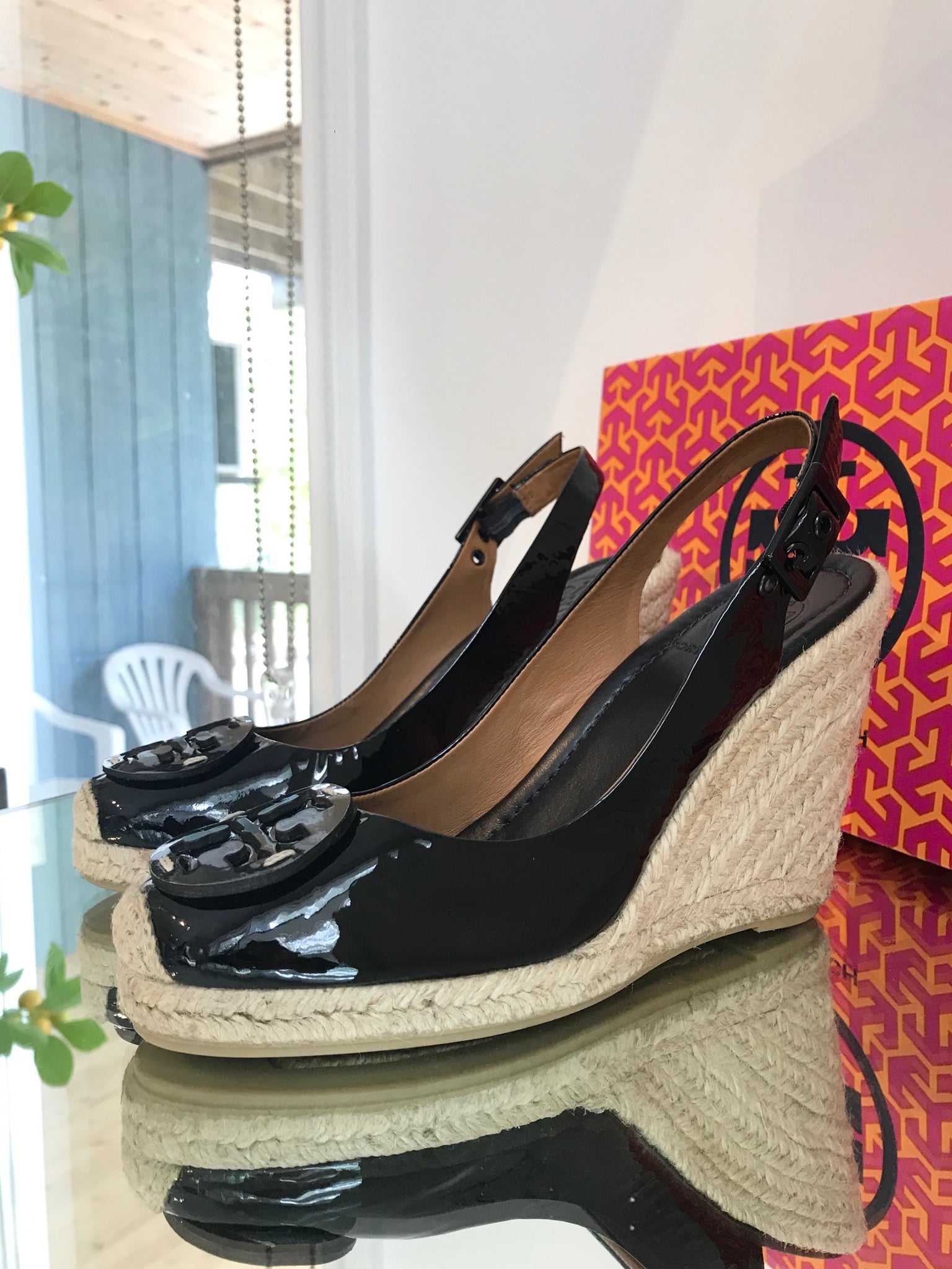 TORY BURCH Patent Leather Espadrille Wedge Sandals – Susannah Designer  Consignment