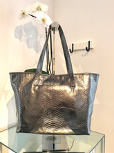 Load image into Gallery viewer, MICHAEL KORS Stamped Tote
