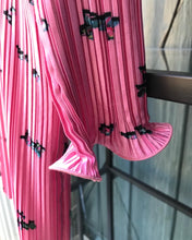 Load image into Gallery viewer, GIVENCHY Plisse Pink Floral Print Crinkle Mock Neck Long Sleeve Dress

