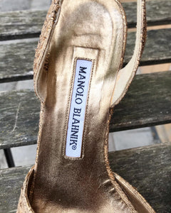 MANOLO BLAHNIK Gold Fabric Heels