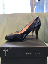 Load image into Gallery viewer, GIUSEPPE ZANOTTI Patent Leather High Heel Pumps
