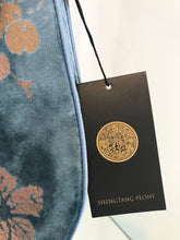 Load image into Gallery viewer, SHENTANG PEONY Silk Velvet Print Small Bag
