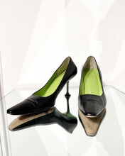 Load image into Gallery viewer, FENDI Leather Pointed Toe High Heel Pumps
